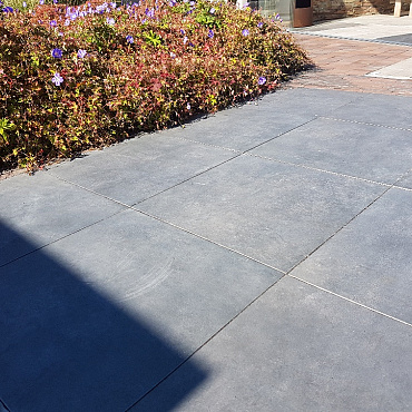 Cimenti Clay Anthracite 60x60x2 cm